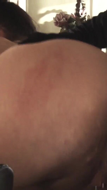 Powerful moment from "Domina laesst sich von Ihren Freundeinnen Arsch und Pussy lecken"