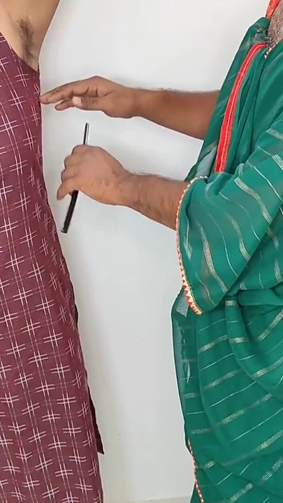 Spectacular moment from "Komal called the parlor and sent an experienced lady to the house"