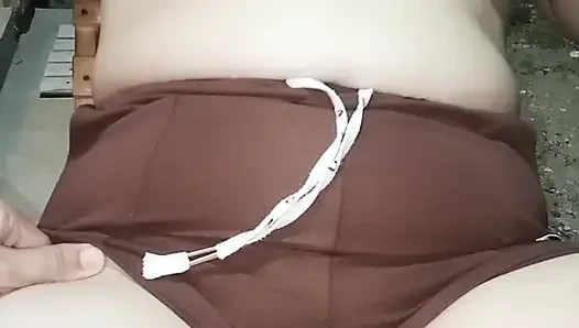 Minum malam membuat kita pamer dan berhubungan seks di jalan, semoga tetangga tidak melihat creampie kita secara rahasia