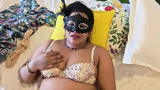 Ev Sahibi Hizmetçi Ile Sikişiyor