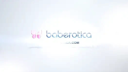 Daisy Stone külot ve seks oyuncağıyla zevk alıyor