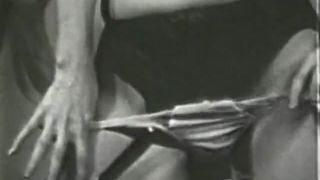 了不起的金发女郎和她性感的身体（1960年代复古）