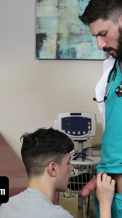 Rob, beyzbol takımına katılmak için onay notu almak üzere Doktor Demarco'nun muayenehanesine geliyor | Clip 2