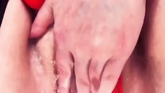 Islak Kırmızı Külot Oyunu