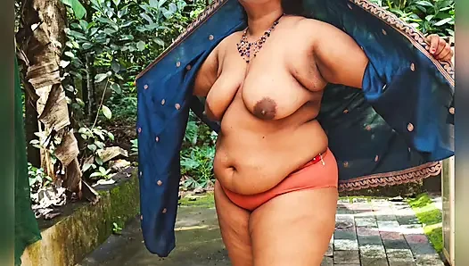 Девушка дези в Топлес, сексуальная фотосессия в синем шальваре, после фото