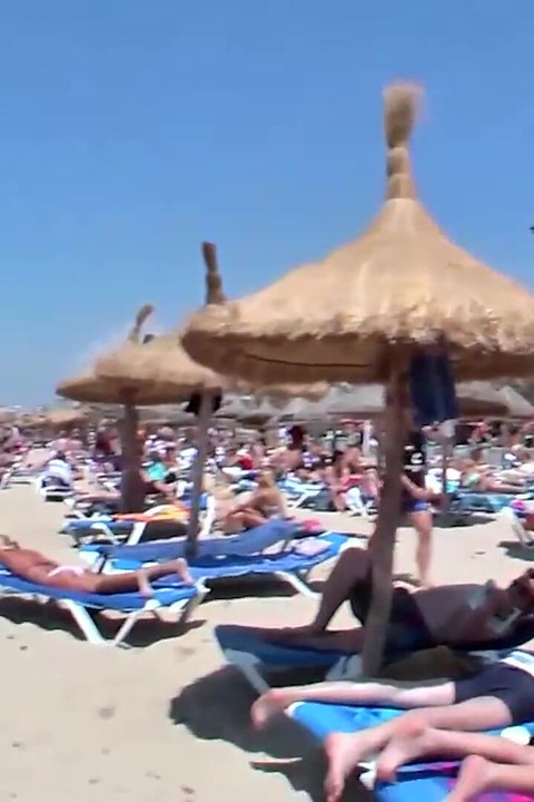 Hot stranger chick gets her pussy drilled outdoor