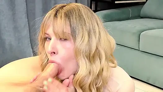Sweet Blowjob From a Beautiful Girl