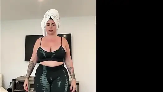 Verschwitzte Titten Verschütten Sport-bh, in High Heels Laufen, 2 Outfitwechsel & Heiße Dusche Necken
