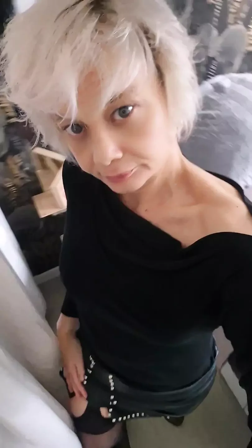 You Come Join Me in My Room
