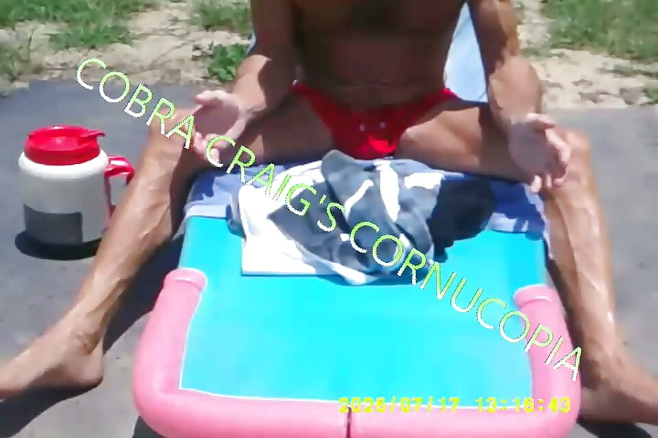 7-17-2026 FRONT TANNING THE DANCING CRO TCH BAHAHAHA.
