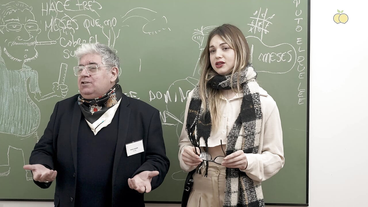 From the blackboard to the desk: The student Atucha resolves his differences with teacher Vanesa in the wildest way
