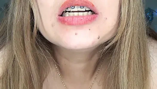 Я ПРОГЛОТИЛА ОЧЕНЬ ДЛИННЫХ ЖЕВАТЕЛЬНЫХ ЧЕРВЕЙ!!