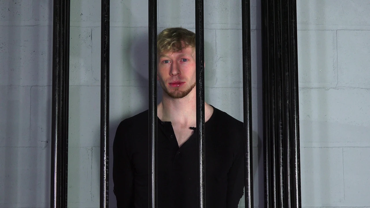 Het ingefära muskelknopp bunden, vispad och mjölkad - gay bdsm