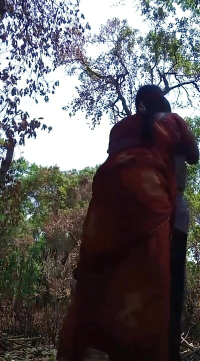 Jangal Me Chut Ka Maggal