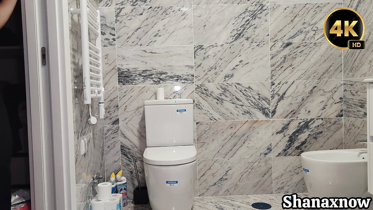 4K Toilet Fetish Ass Worship Spreading Spanking Open for You