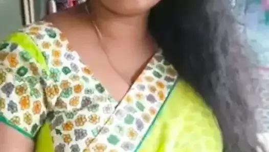 Горячая шри-ланкийская тамильская тетушка