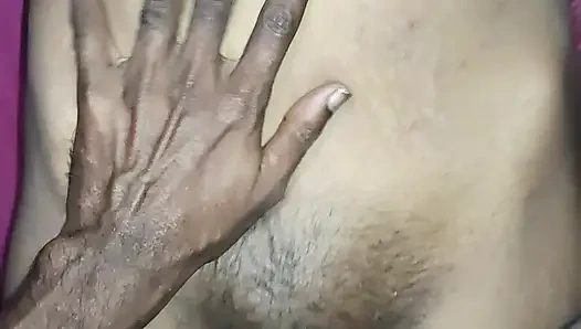 hua bhabi ki chut main ungly kiya devar ne