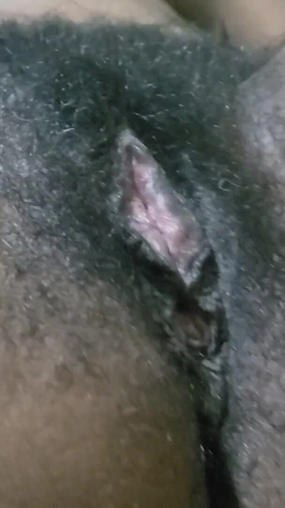 Very very hot amateur crazy pussy delivers irresistible sensual energy, natural beauty | Clip 2