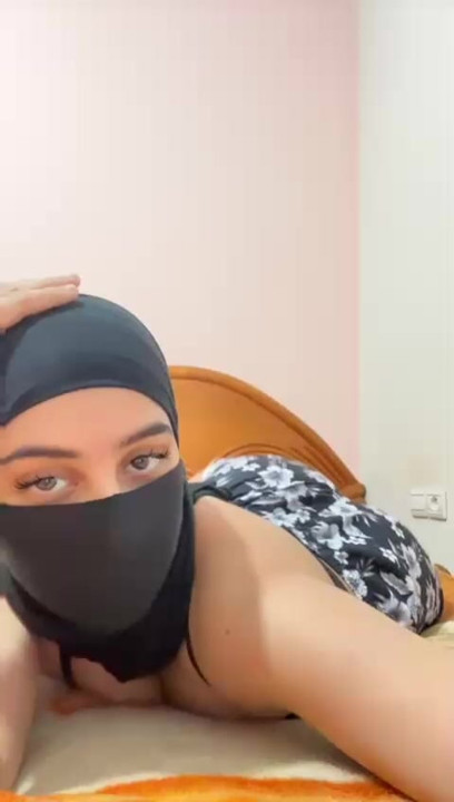 She’s quiet, but her ass is loud muslim hijab girl solo bouncing her big arab booty, moaning