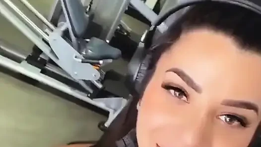 Was würden sie mit mir machen, wenn ich Partner im fitnessstudio wäre?