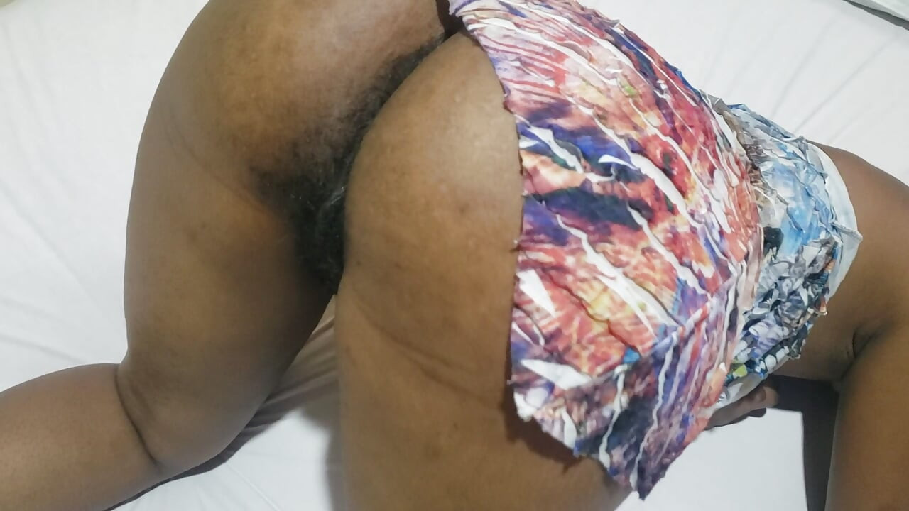 Watch the breathtaking sight of a confident mature woman as she surrenders her unshaven natural body