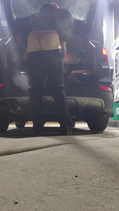 Sissy flashing truck driver