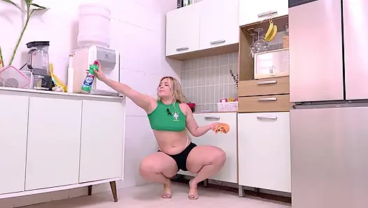 CLEANING MY KITCHEN CUPBOARD