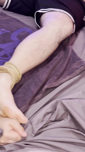 Btrucker's Feet Tickling