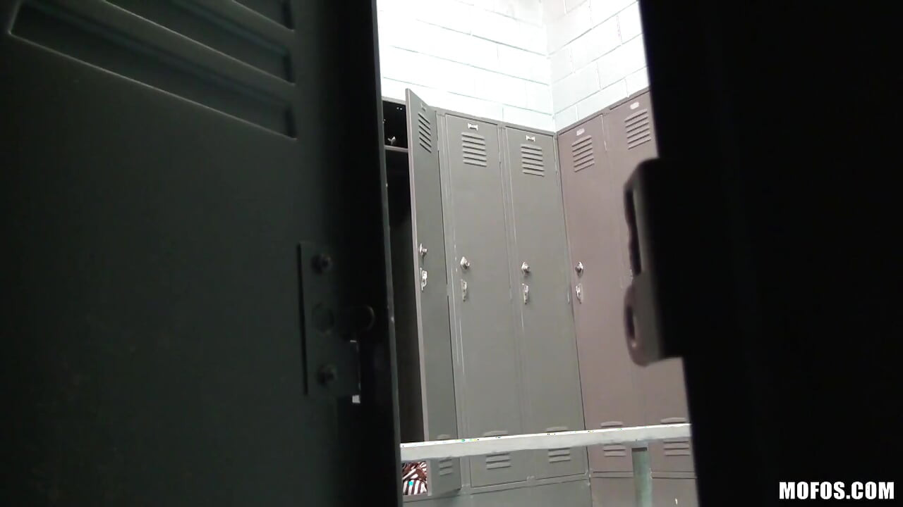 Pervs on Patrol - Blonde Nicole Aniston Drops Chris Pants in the Locker Room for Live Sex