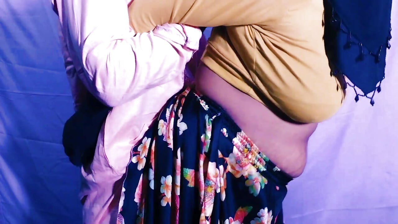 Bengali woman having sex with brother-in-law in next-door flat - Clear Bangla