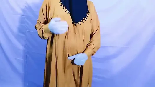 Индийская мусульманская жена в хиджабе