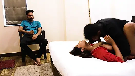 SUAMI NONTON ISTRINYA DIENTOT HABIS-HABISAN DAN DIENTOT HABIS-HABISAN SAMA SUAMINYA