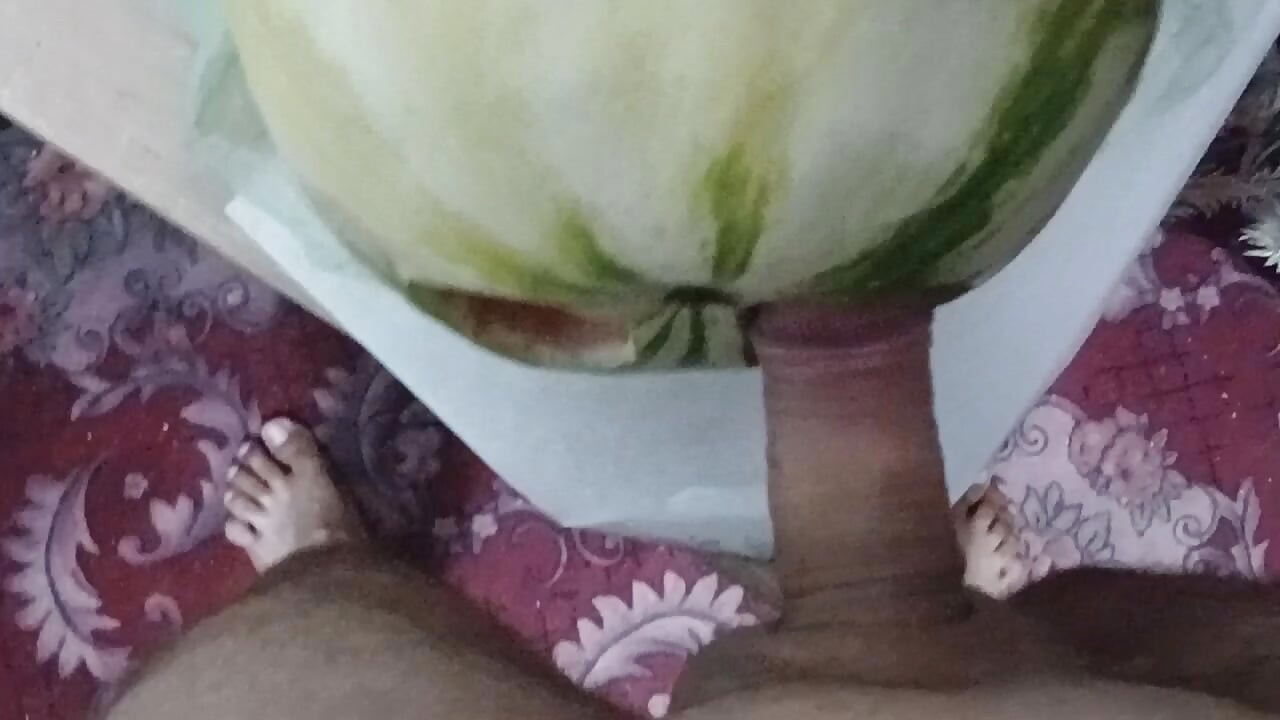 Pomelo is so erotic