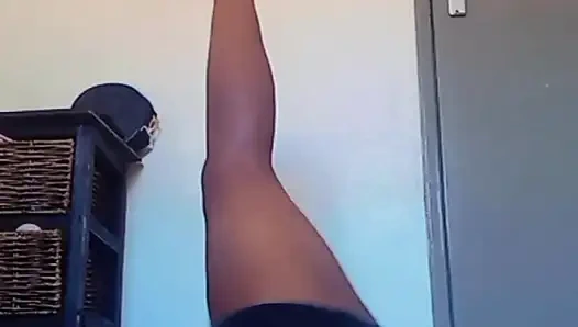 Mir ist es egal, dass er mein stiefvater ist, heute wird er mich ficken