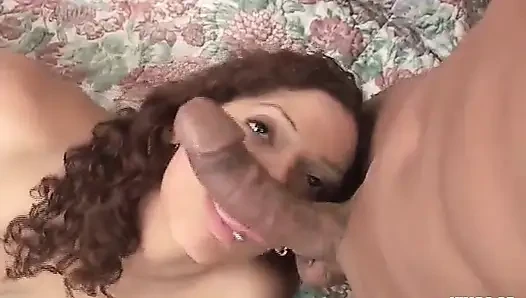 Semua lubang cewek kulit hitam bertato dientot habis-habisan sama kontol besar pria kulit hitam
