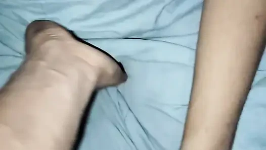 Vjdwo si gadis hot india dientot sama tiga temannya yang lagi asik seks threesome