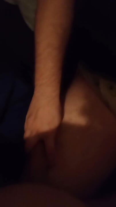 T4t Trans par zgodni muškarac (ftm) masturbira me (mtf)