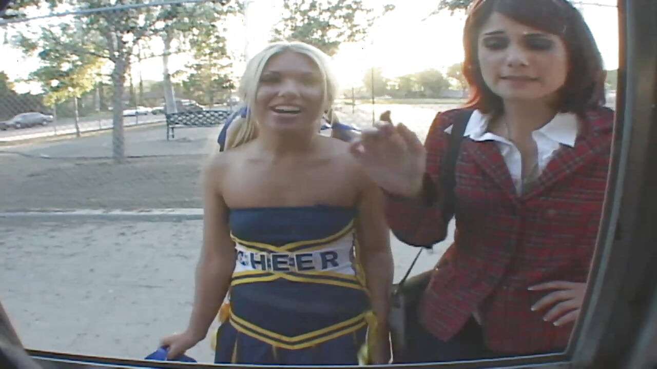 Beautyful wet snatch of Amateur Cunt pulsates wide open for fat pole pump it