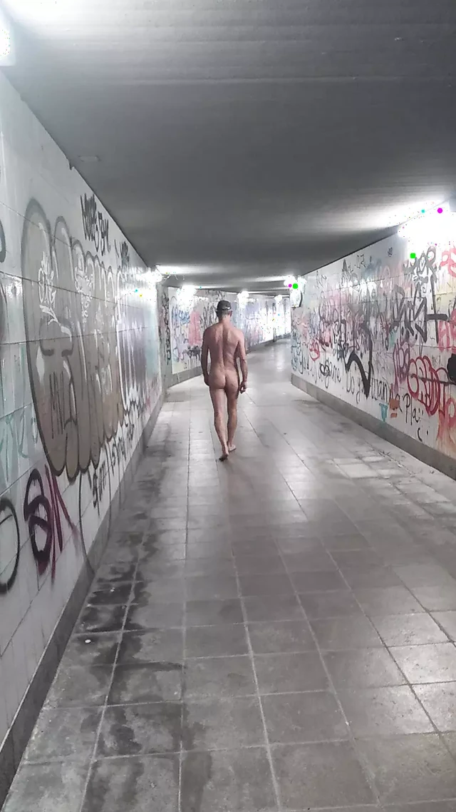slut tunnel