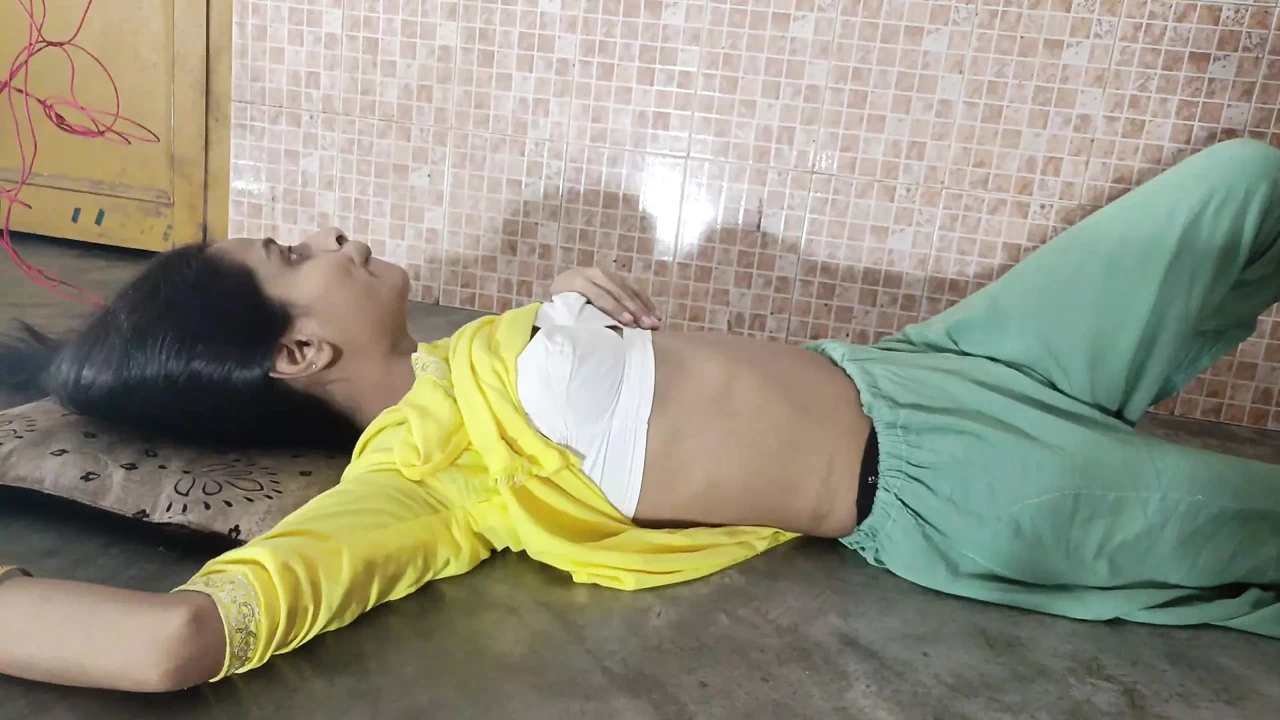 Virul 性爱视频 Dehi 女朋友