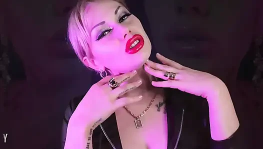 Это так легко контролировать тебя моими губами! Кончи и теряй рассудок!