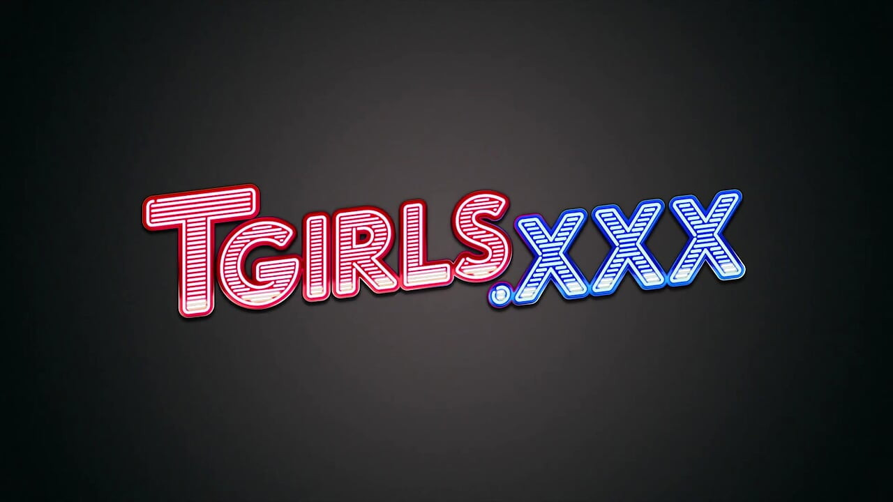 Transgirl Zoe dientot pantatnya