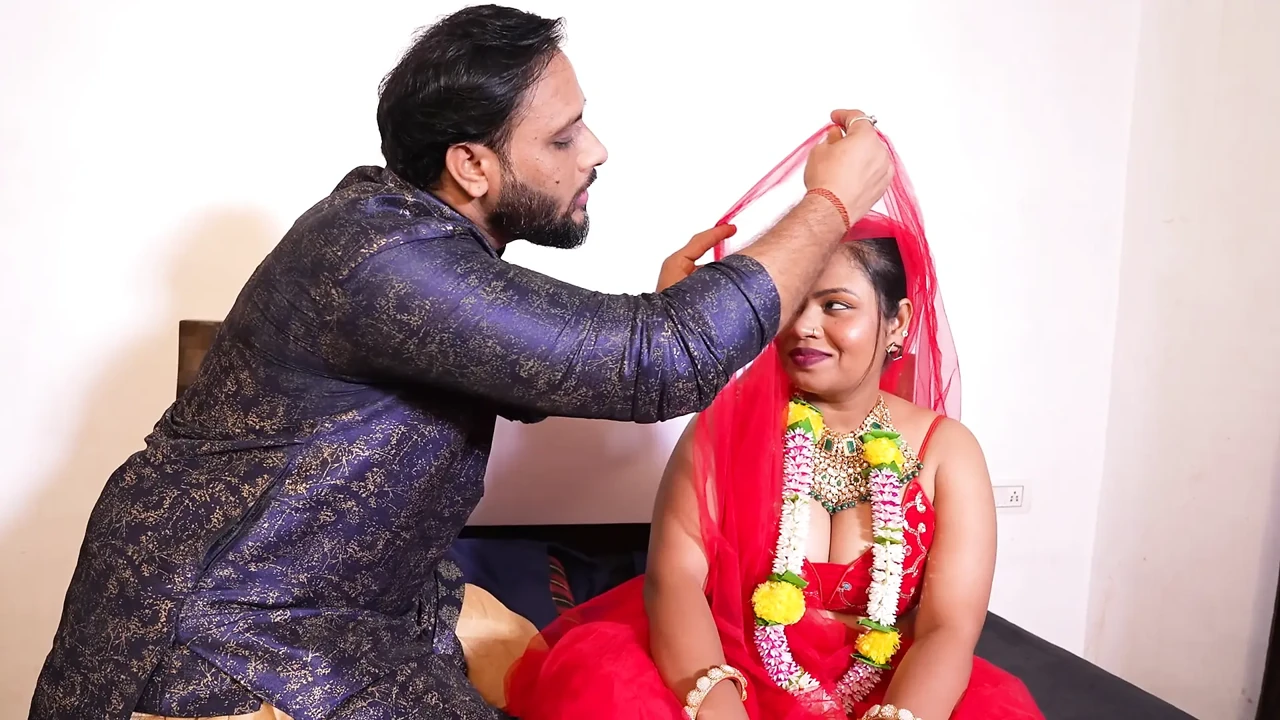 Hot indian desi Newly Married Bhabhi first suhagrat night in clear hindi audio