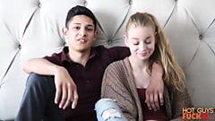 Amici adolescenti fanno sesso per la prima volta