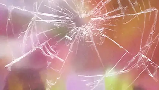 Sarışın Tatlı Fenerbahçeli Komşusunu Evde Teselli Ediyor