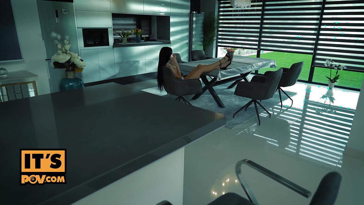 itsPOV - Punheta com os pés e puta de fetiche anal Sasha Rose vai fazer você gozar