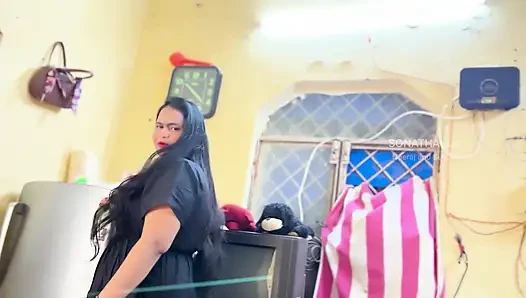 Cowok pengantar barang dikirimkan lebih dari sekadar makanan untuk nyonya cantik di rumah