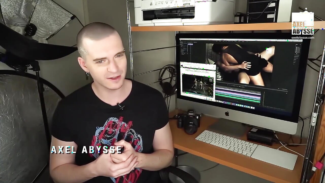 Axel Abysse Shares His Pissing Compilation With Strangers He Met