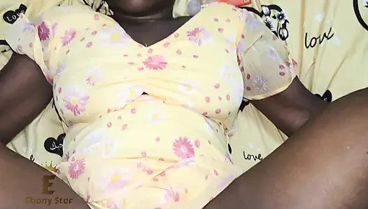 Warna kuning sangat cocok untukmu sayangku
