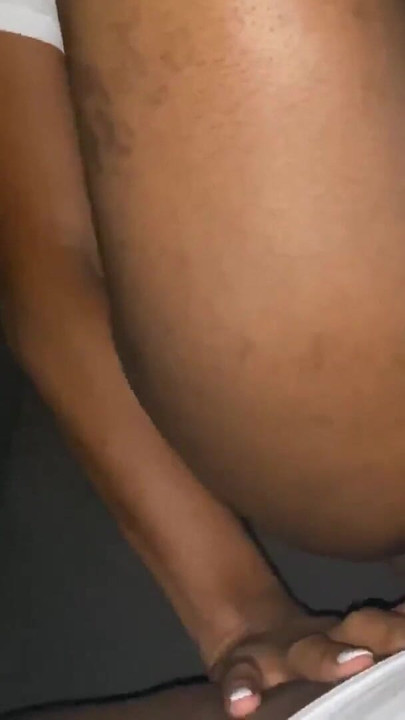「SexGodPicasso Fucks Baton Rouge Tranny Raw Bareback」の思い出に残る瞬間